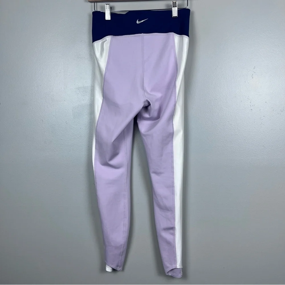 Nike Pro Women's Dri-Fit Pro Luxe 7/8 Training Leggings DA0958 Size M Activewear
